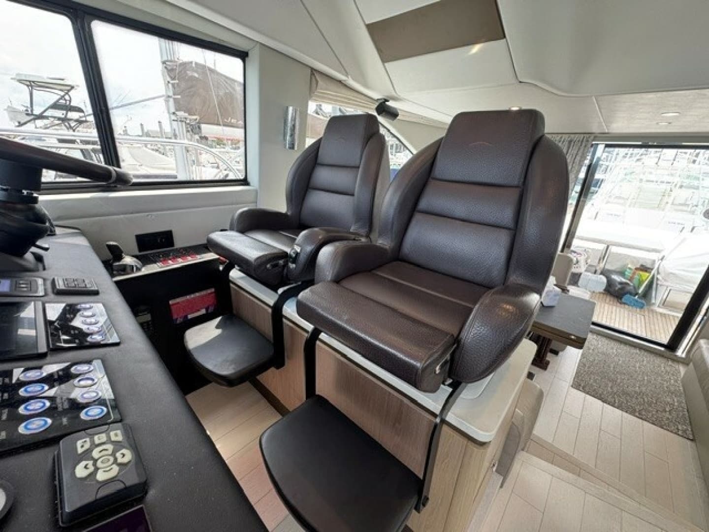 2023 Azimut 50FLY