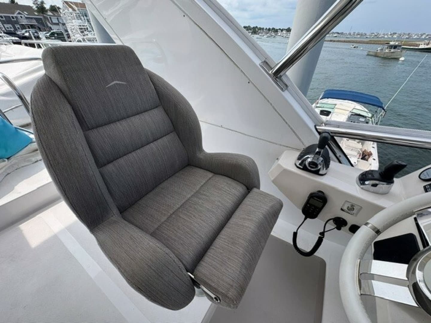 2023 Azimut 50FLY
