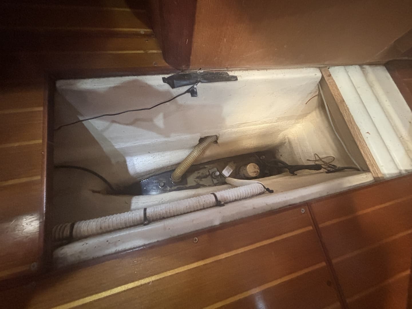 1999 Hunter 410