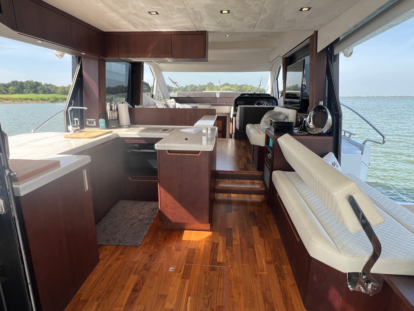 2019 Galeon 500 FLY