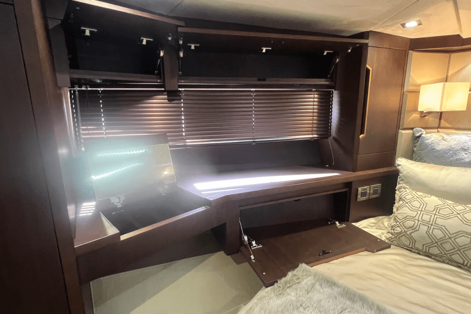 2019 Galeon 500 FLY