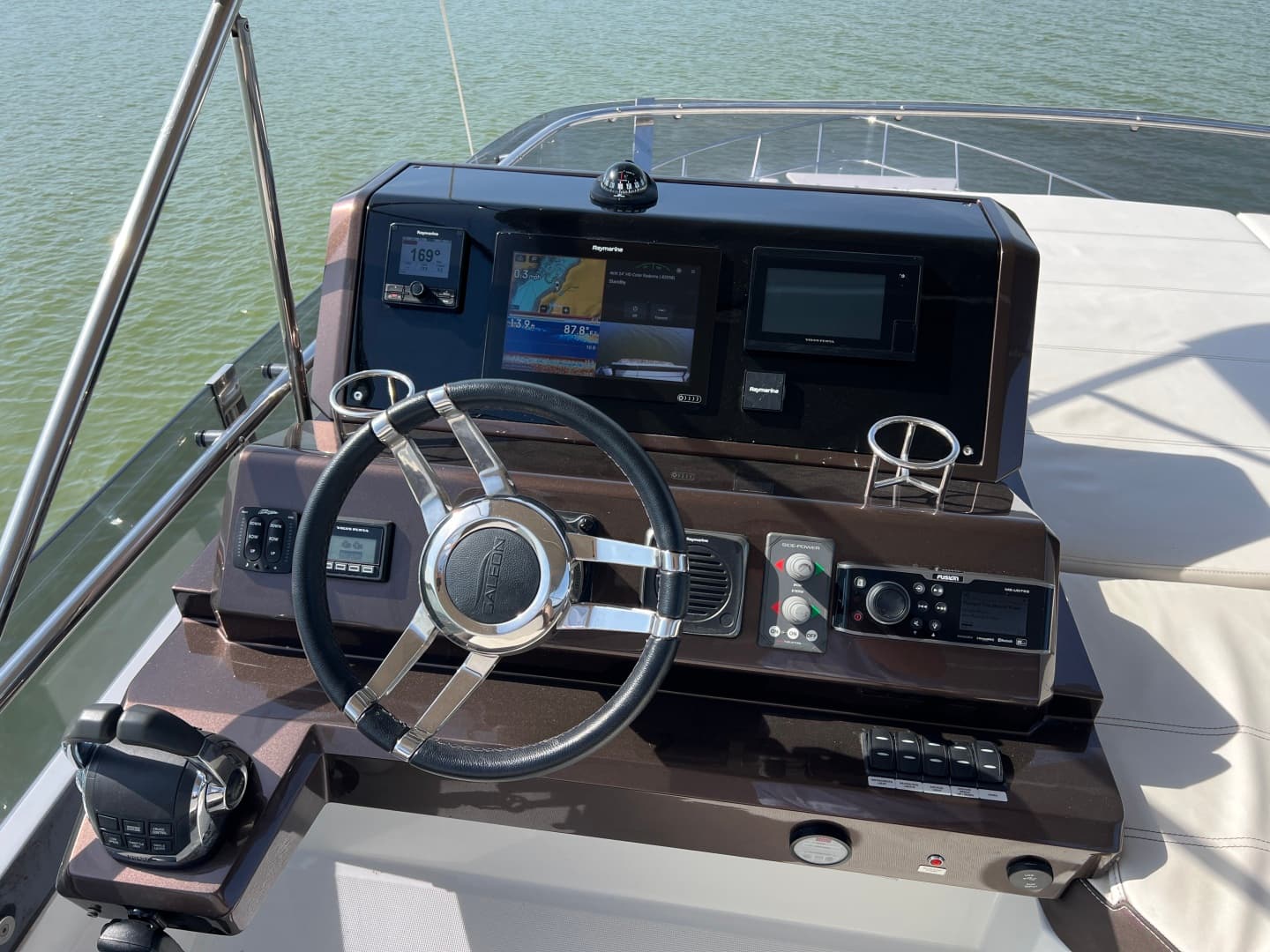 2019 Galeon 500 FLY