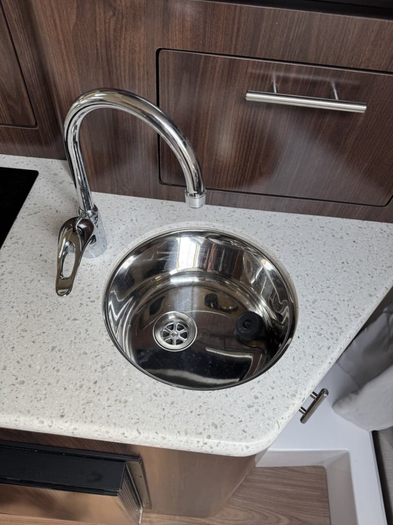2018 Regal 28 Express
