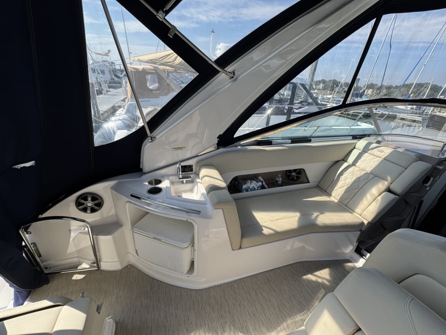 2018 Regal 28 Express