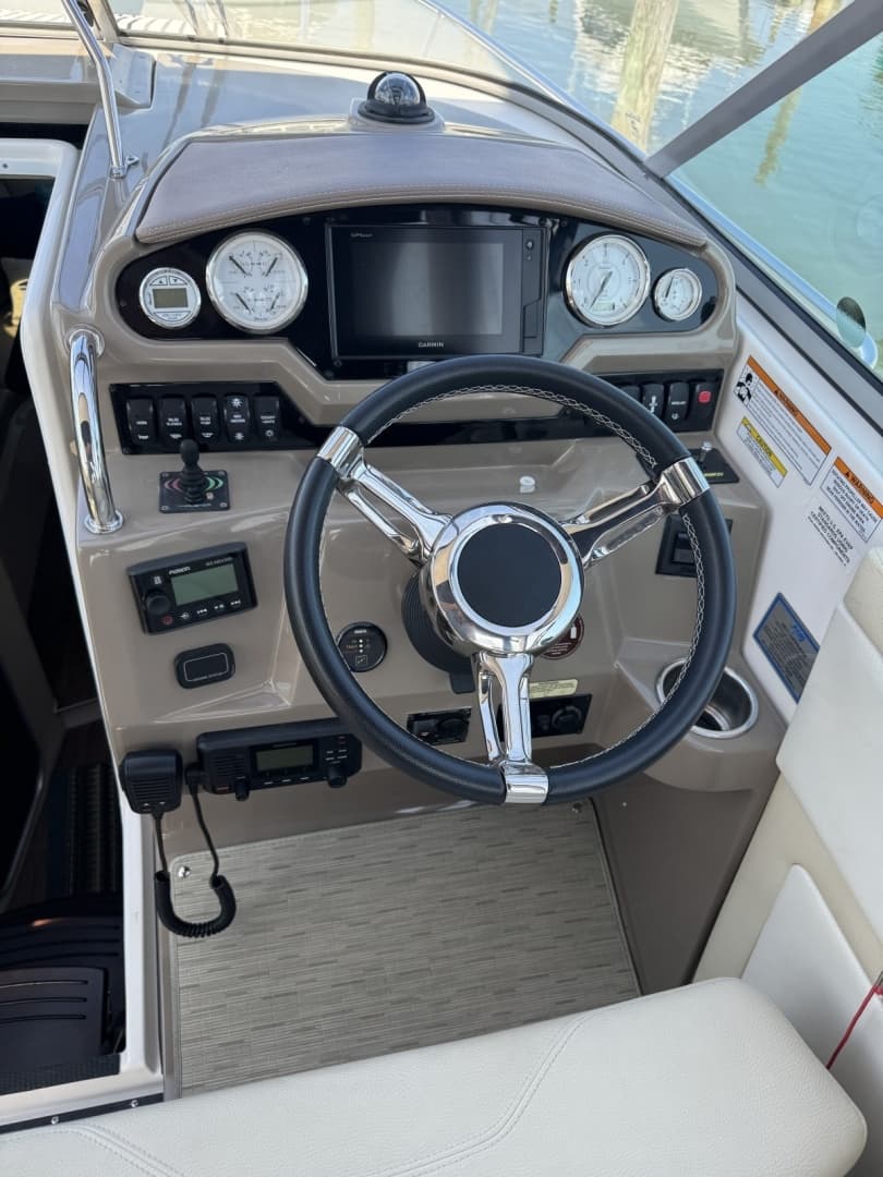 2018 Regal 28 Express