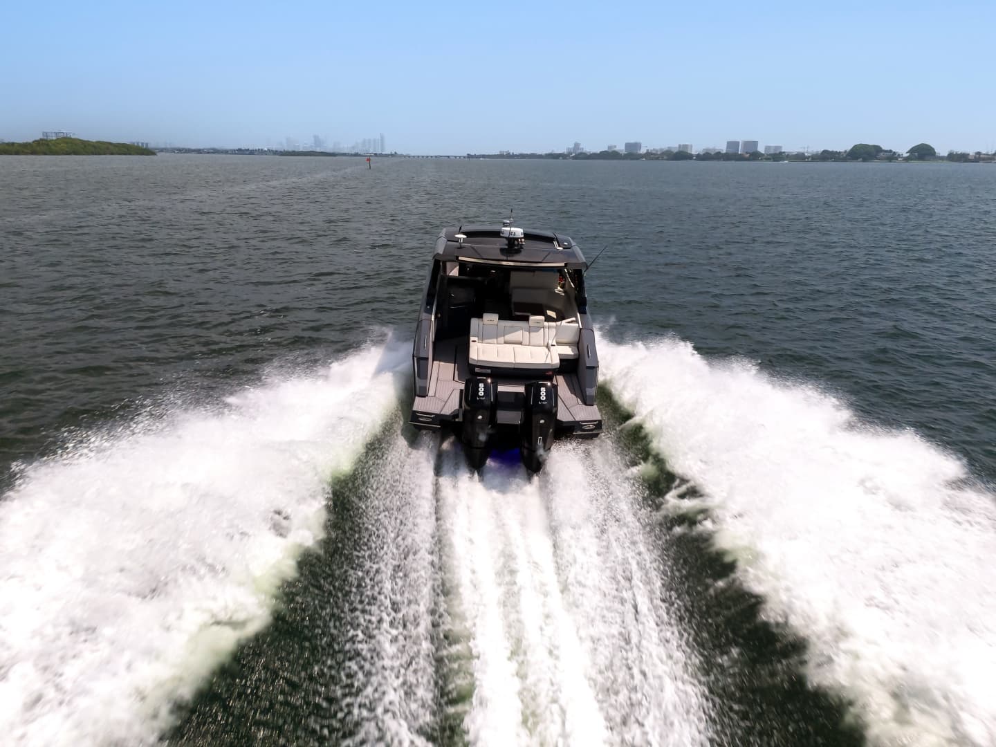 2023 Cruisers Yachts 42 GLS OB