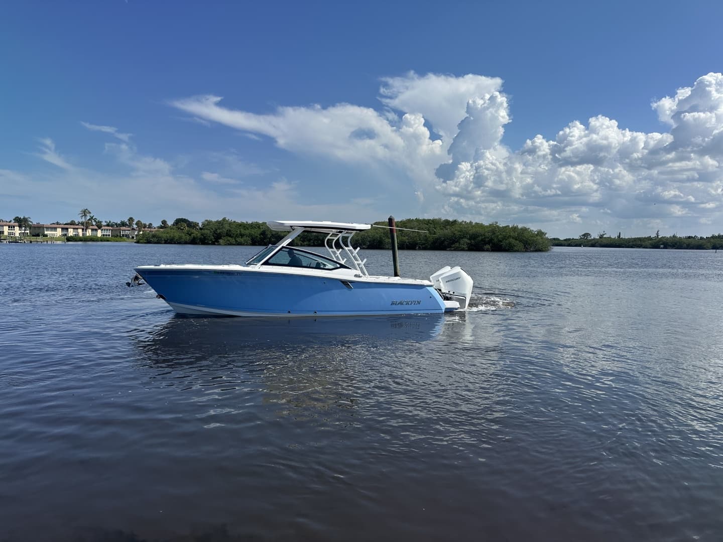 2024 Blackfin 272DC