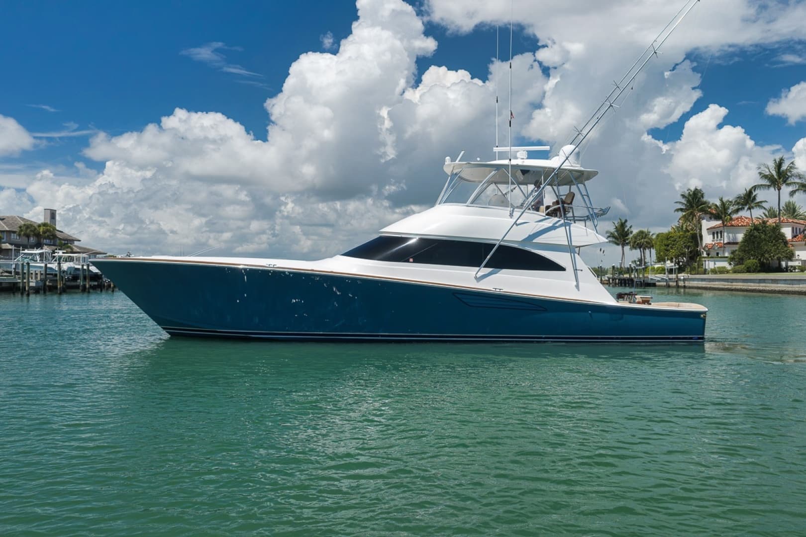 2017 Viking 62 Convertible