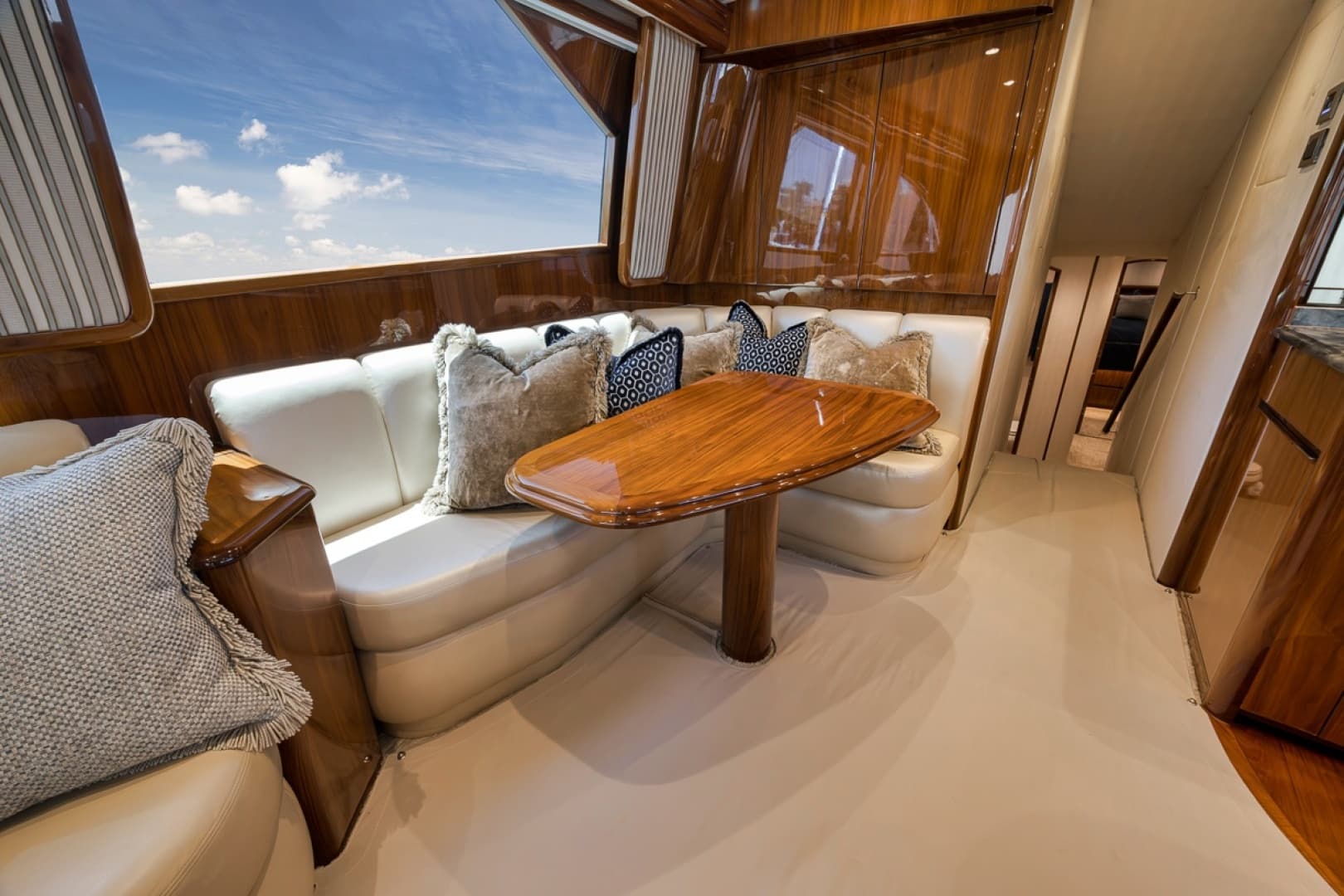 2017 Viking 62 Convertible