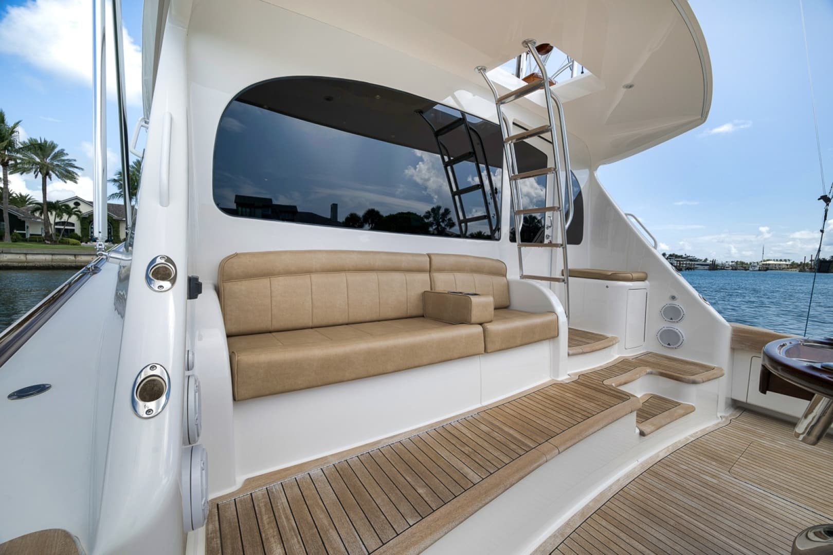 2017 Viking 62 Convertible