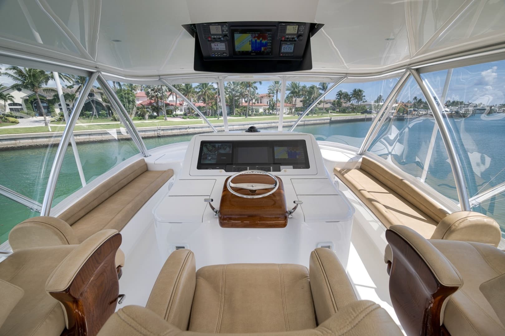 2017 Viking 62 Convertible