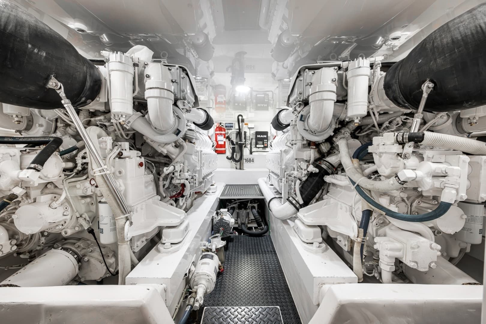 2017 Viking 62 Convertible