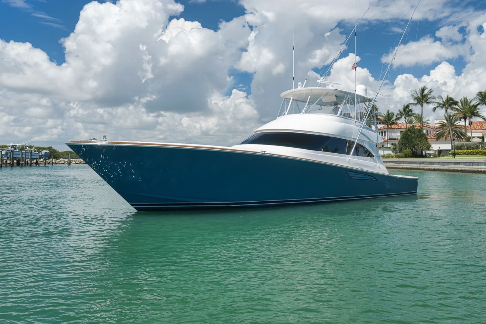 2017 Viking 62 Convertible