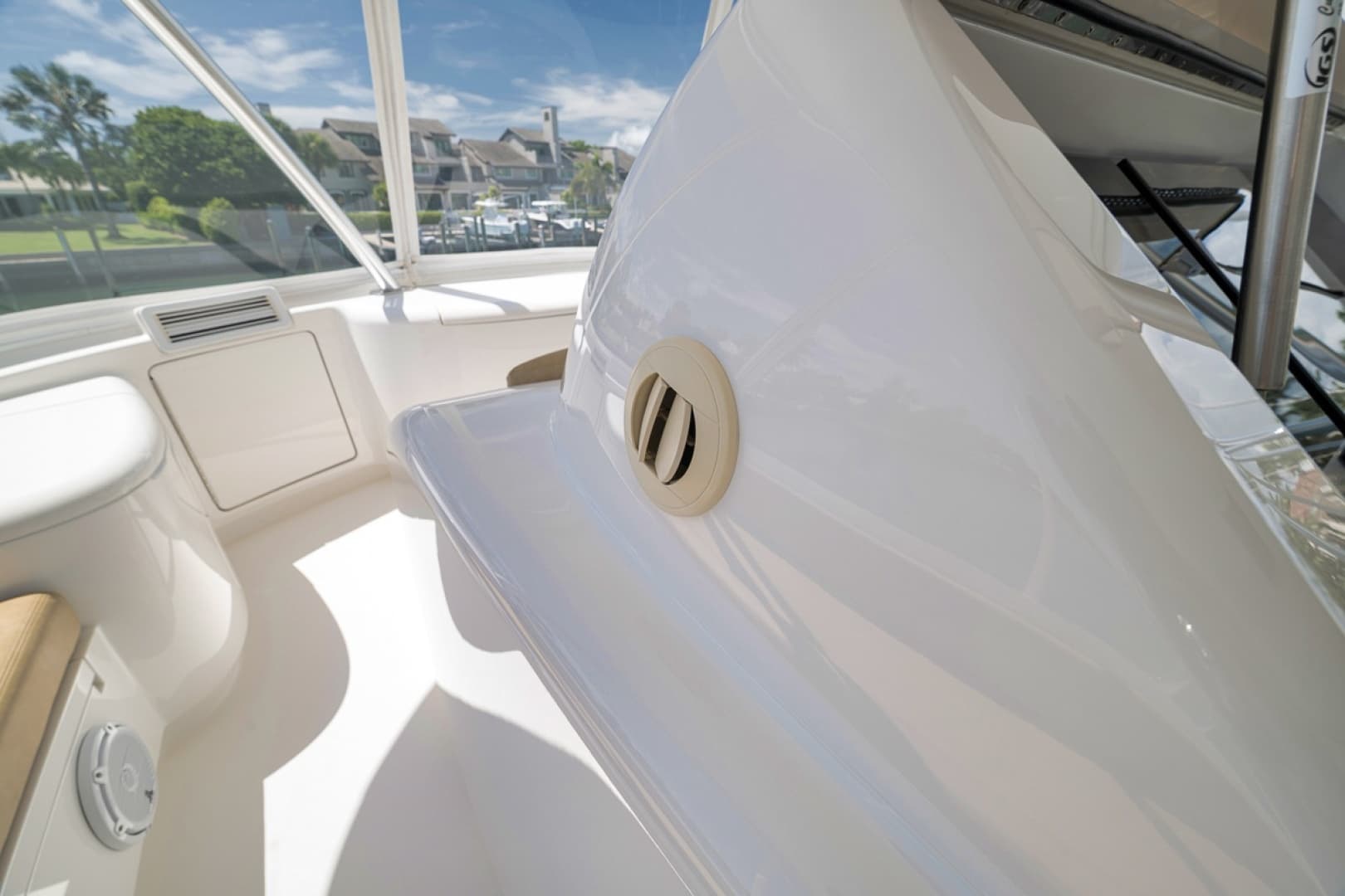 2017 Viking 62 Convertible