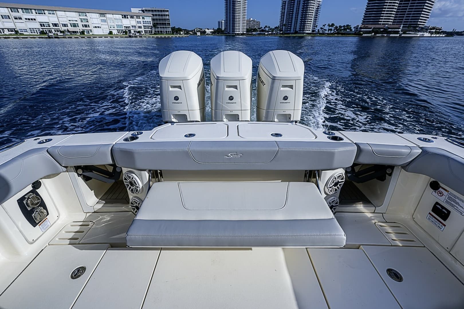 Scout 42 Maizey Blue - Exterior Cockpit