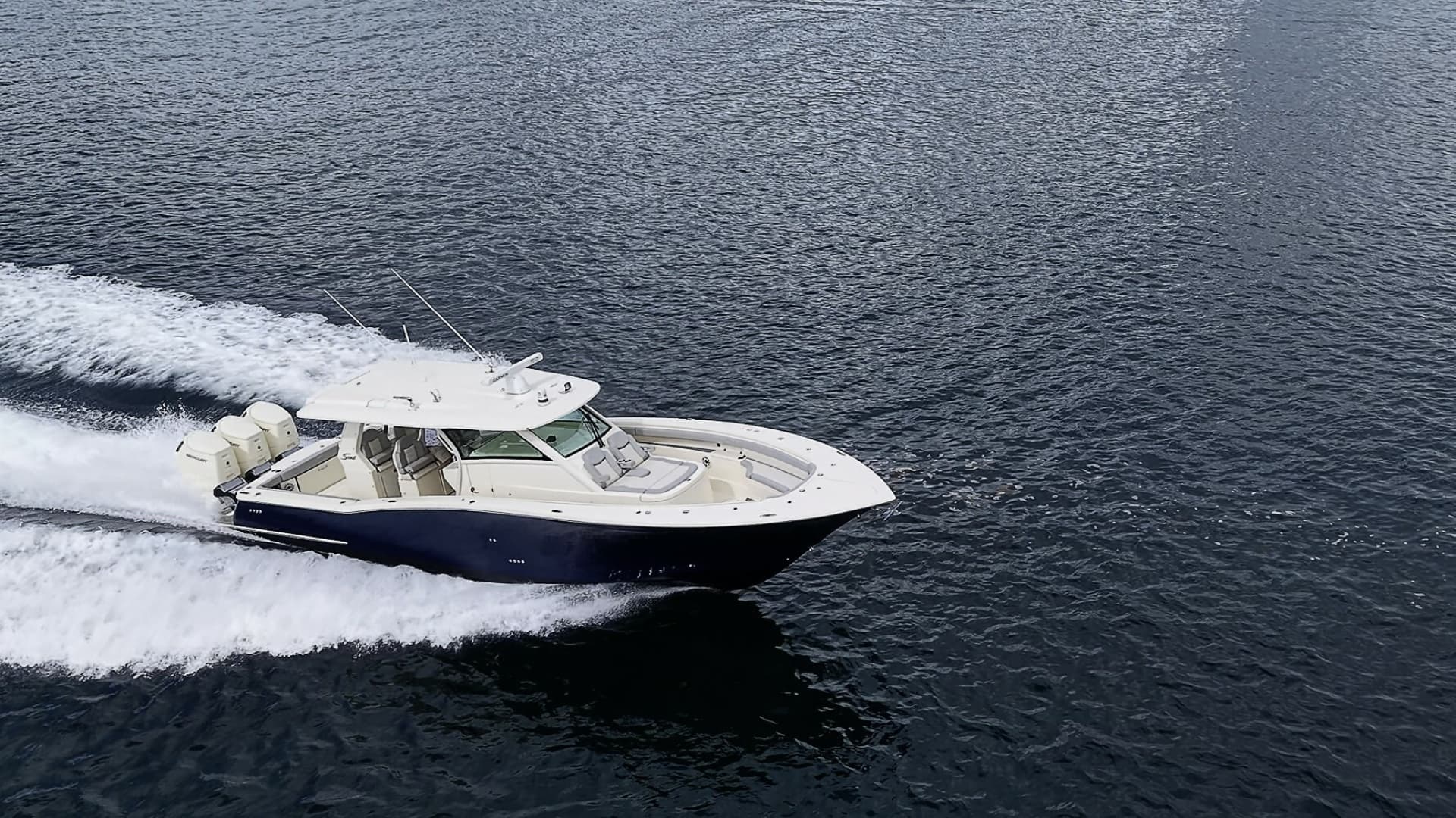 Scout 42 Maizey Blue - Exterior Profile