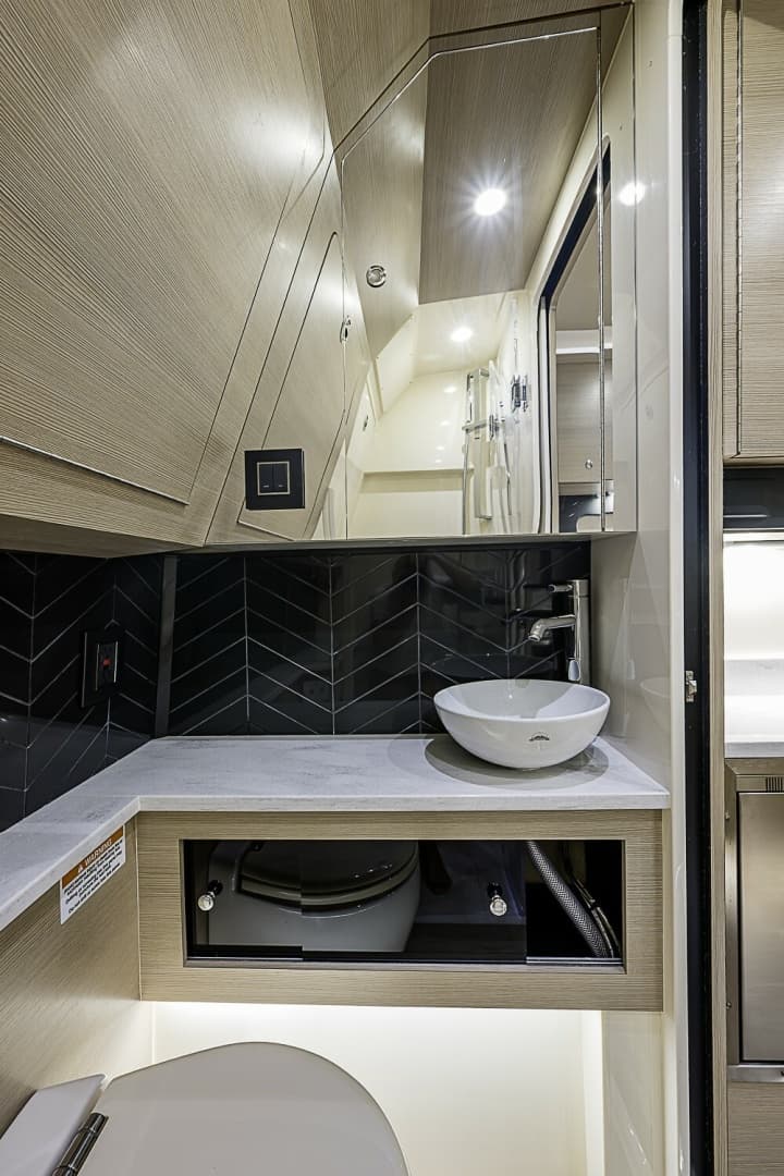 Scout 42 Maizey Blue - Interior Cabin