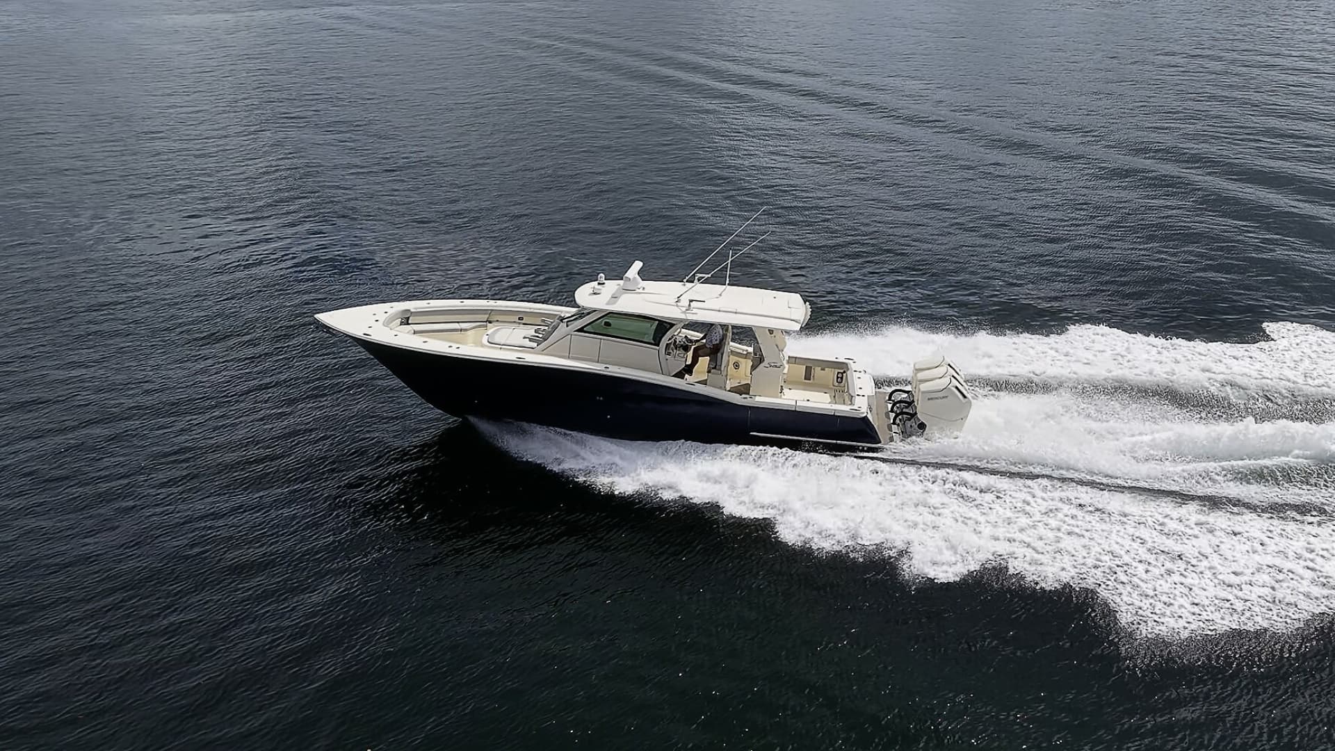 Scout 42 Maizey Blue - Exterior Profile