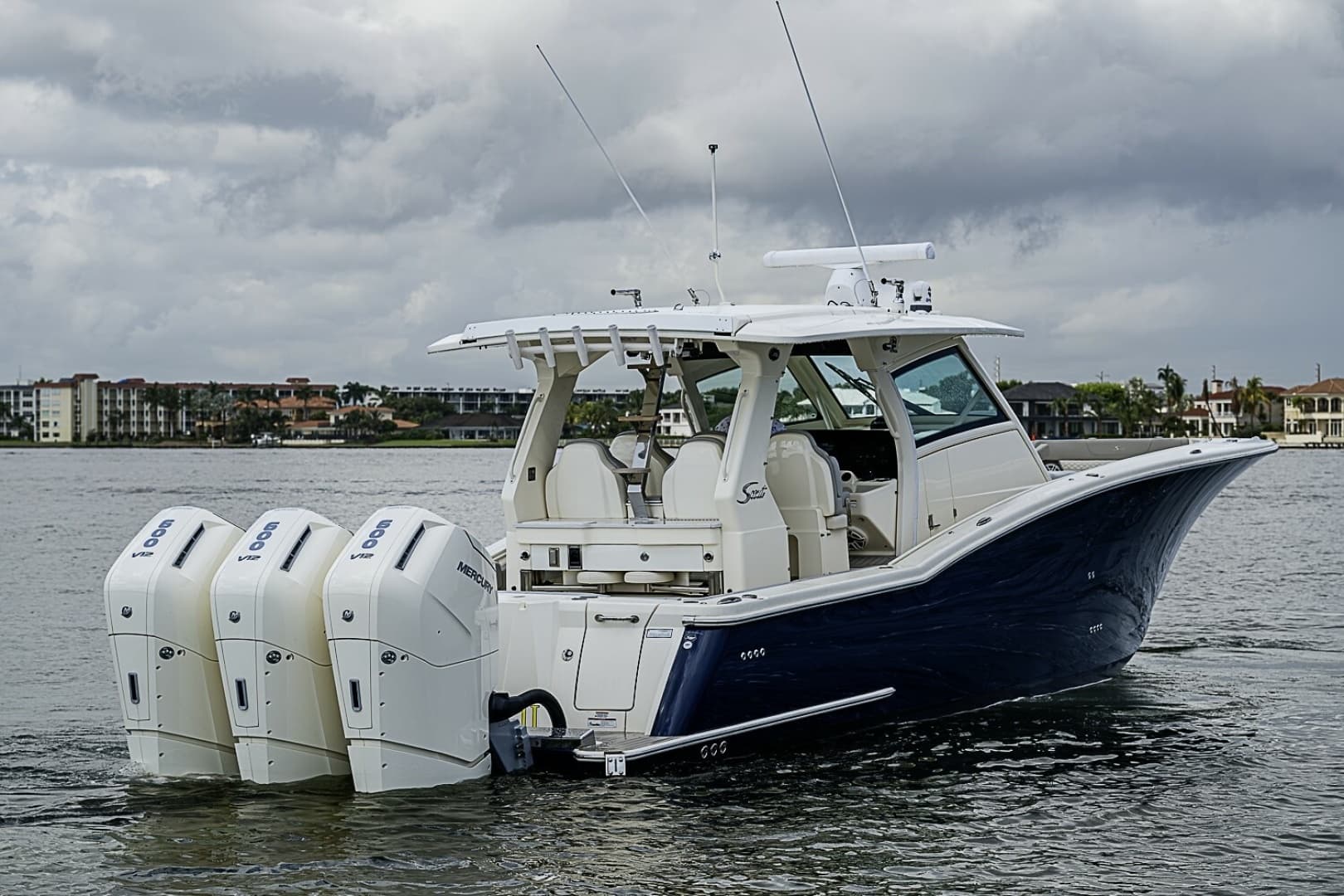 Scout 42 Maizey Blue - Exterior Profile