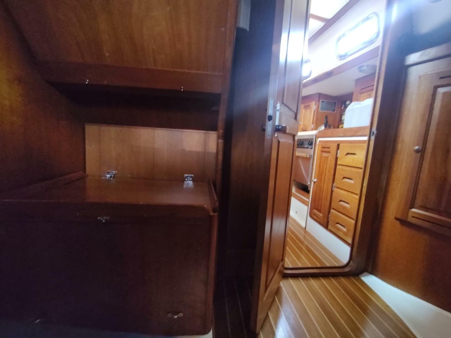 2004 Tartan 3700