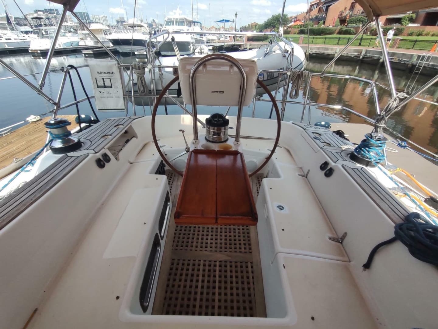 2004 Tartan 3700