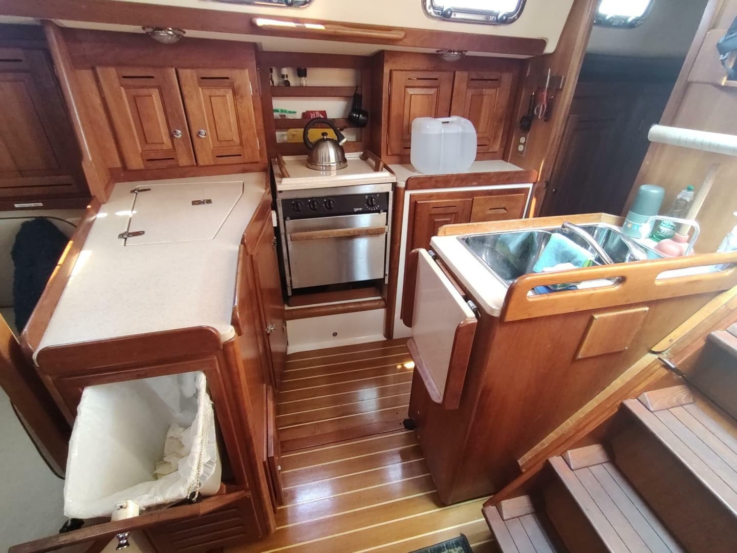 2004 Tartan 3700