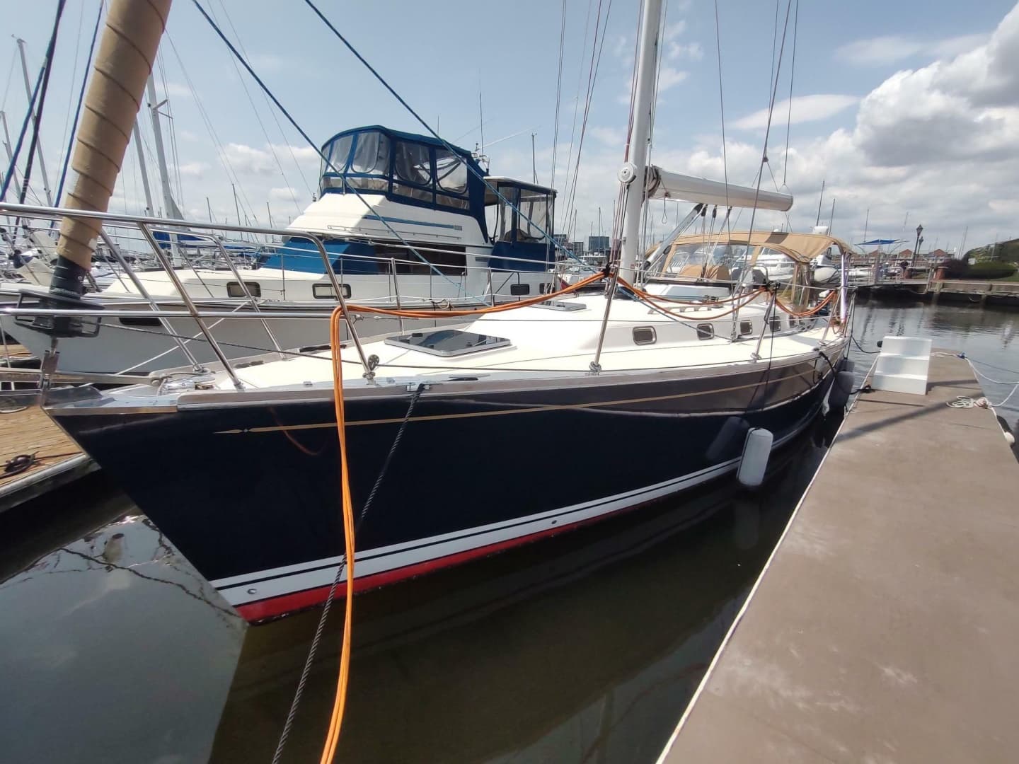 2004 Tartan 3700