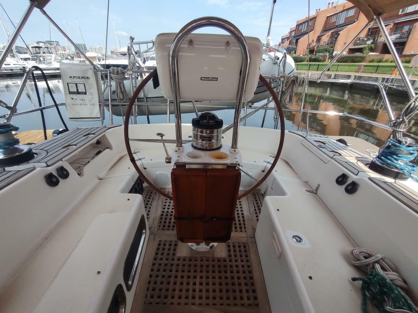 2004 Tartan 3700