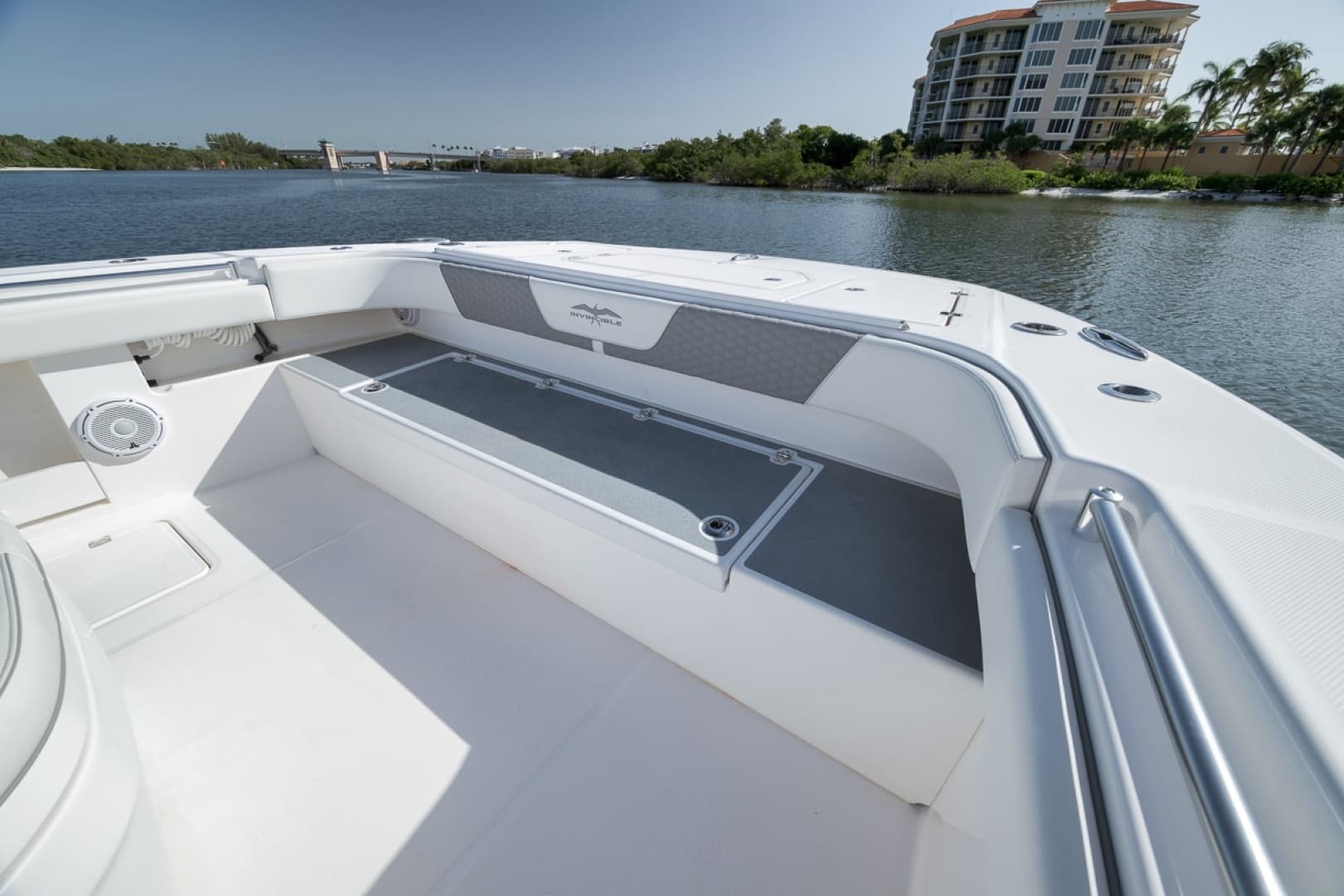2025 Invincible 35 Catamaran
