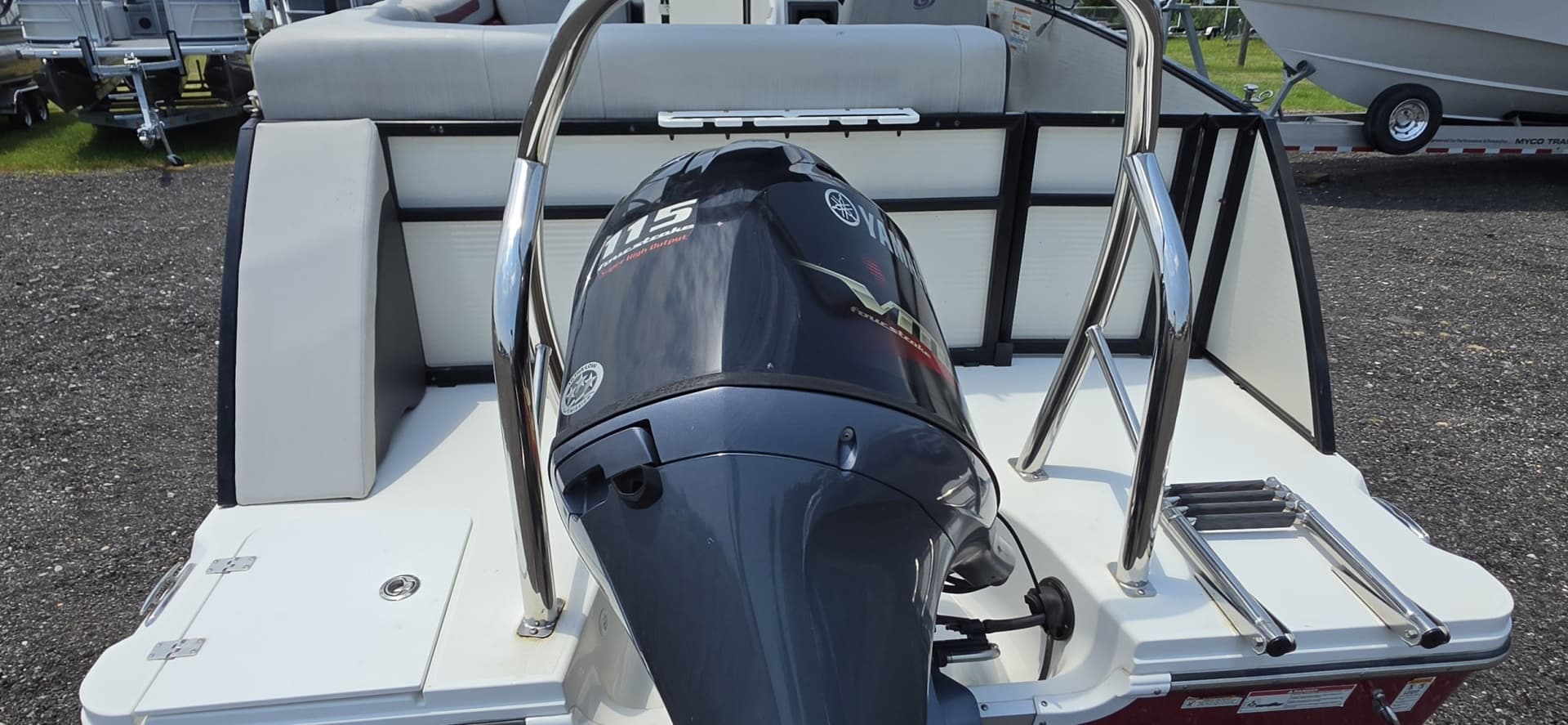 2023 Hurricane FunDeck 1960 RE OB