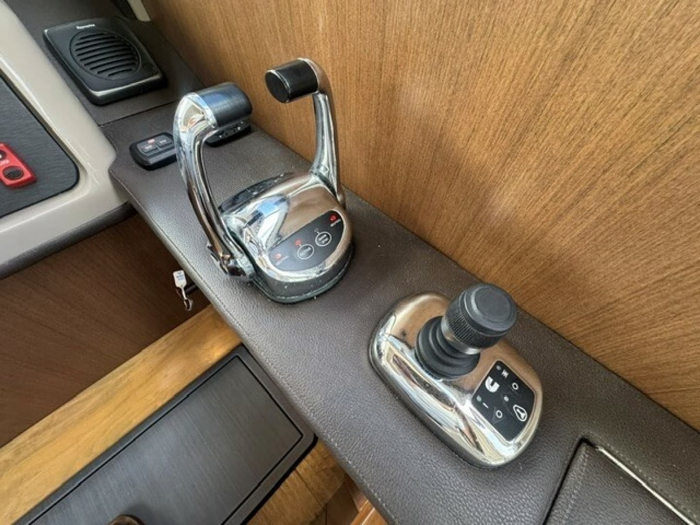 2017 Sea Ray 400 Sundancer