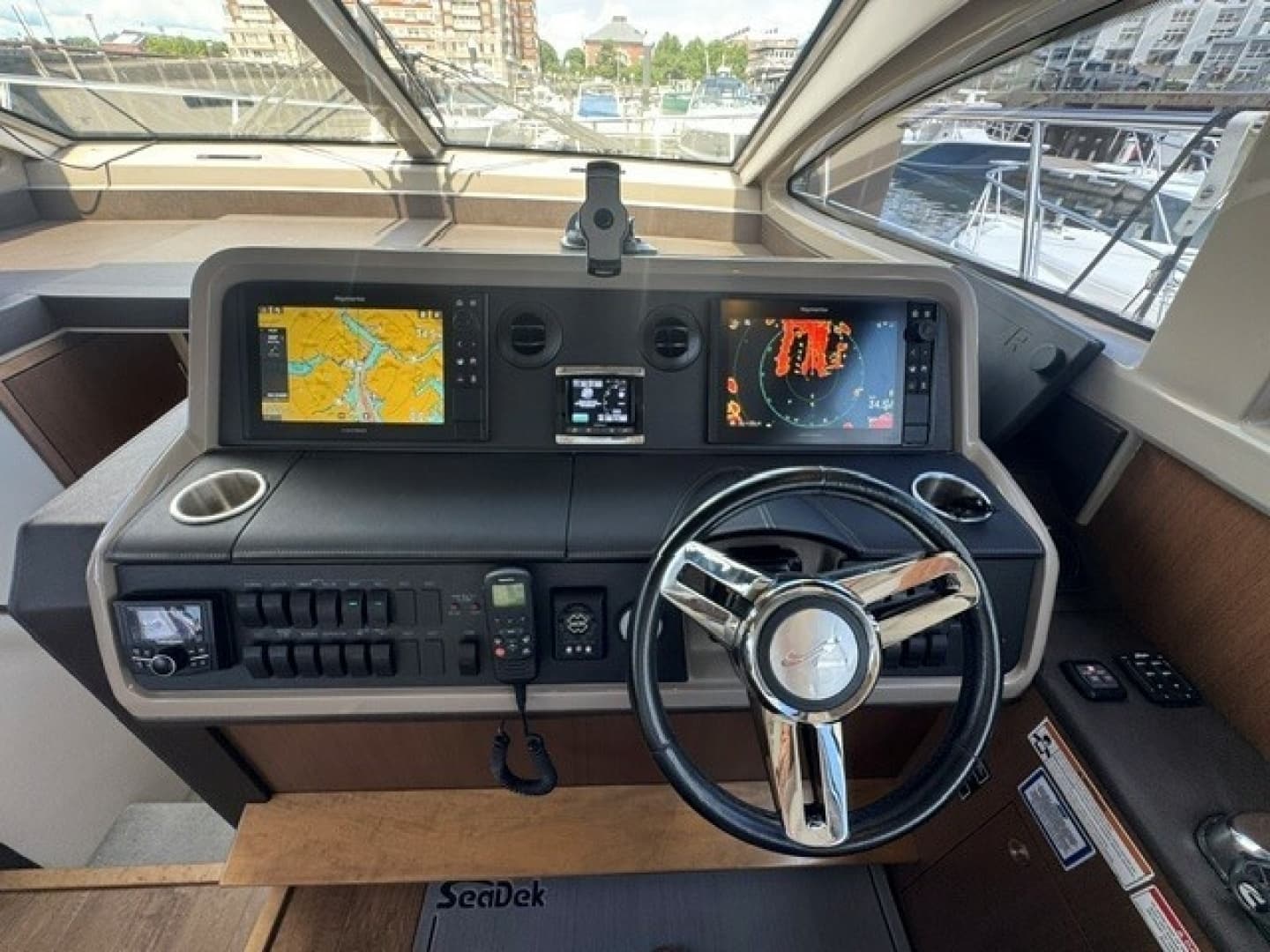 2017 Sea Ray 400 Sundancer