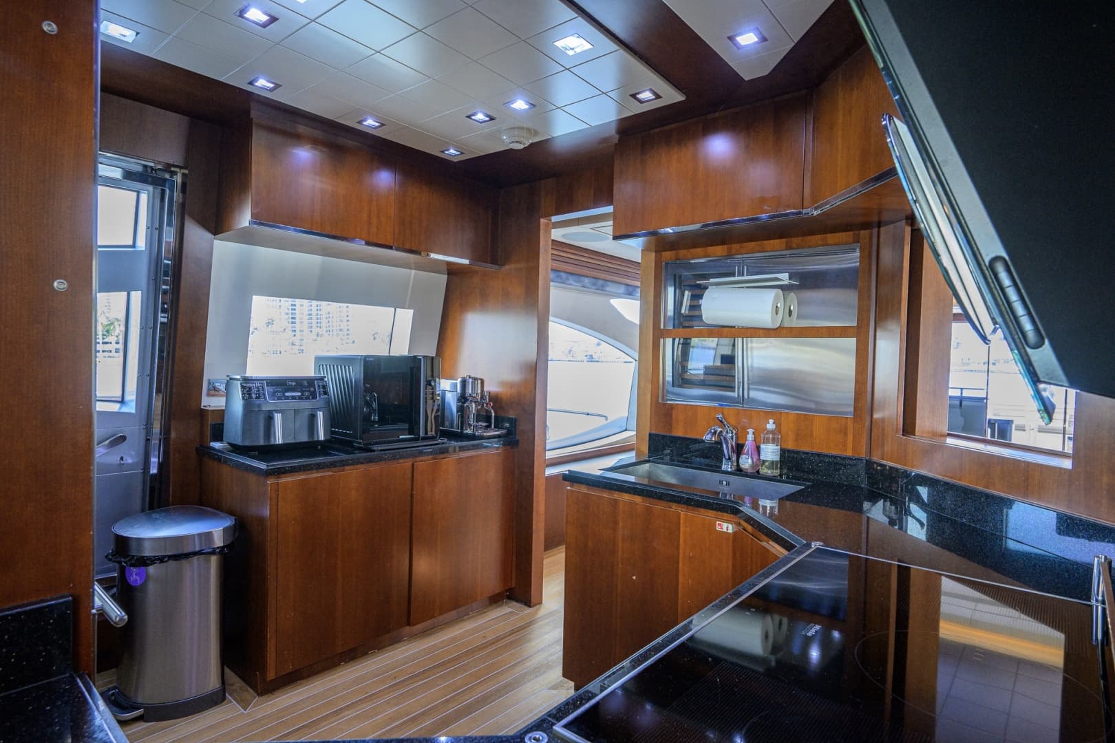 2008 Azimut Flybridge