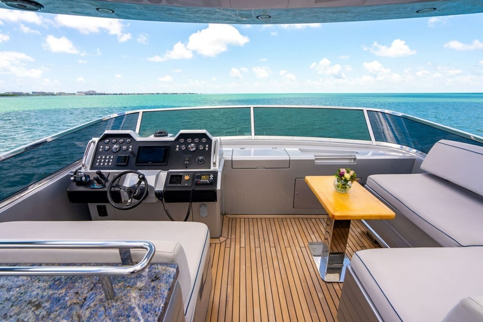 2008 Azimut Flybridge