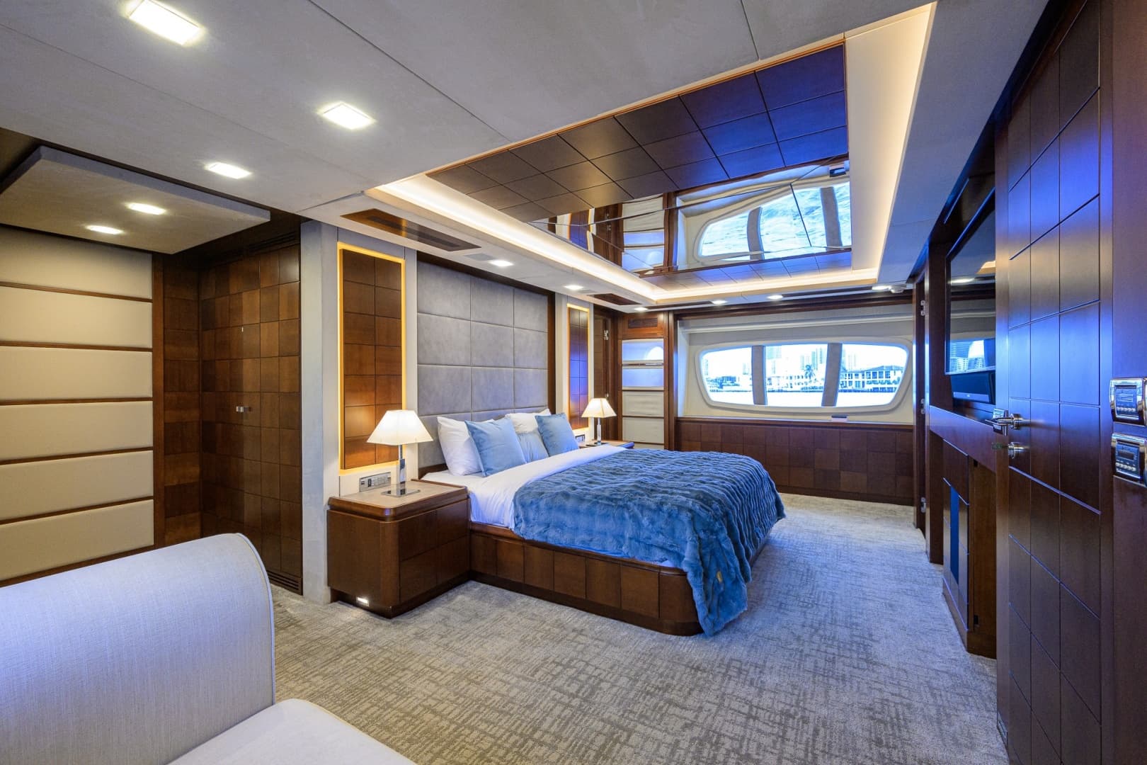 2008 Azimut Flybridge