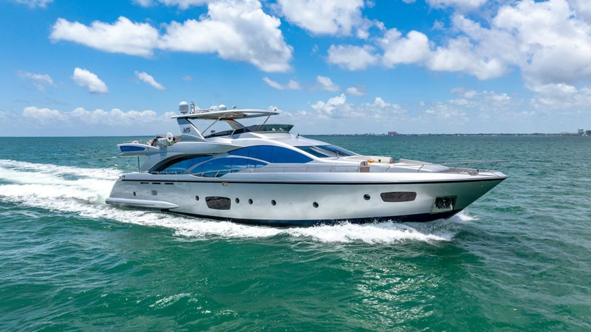 2008 Azimut Flybridge