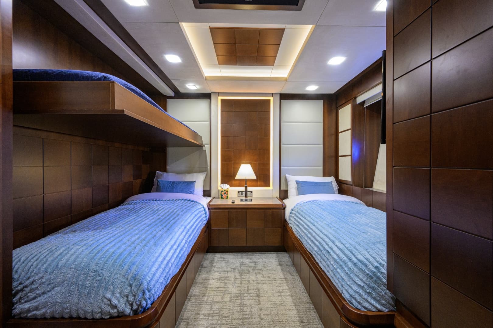 2008 Azimut Flybridge