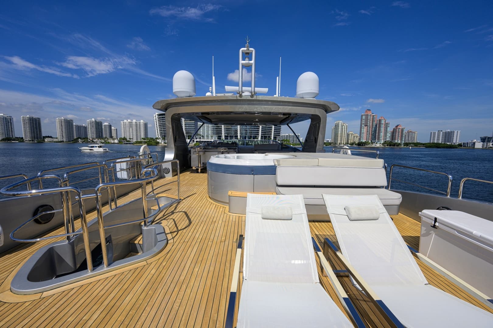 2008 Azimut Flybridge