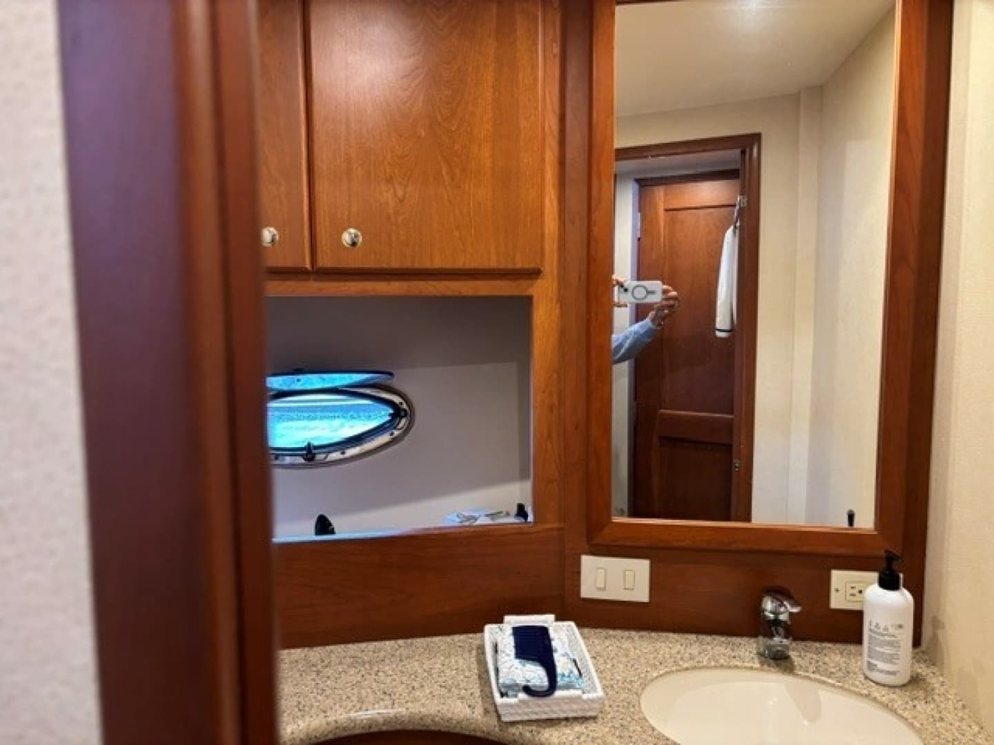 2006 Silverton 34C