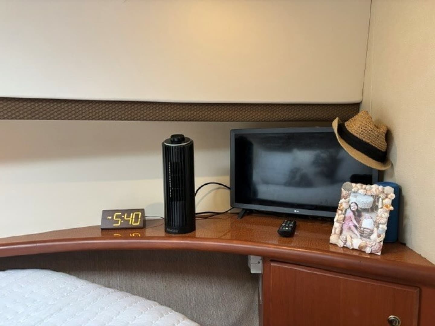 2006 Silverton 34C