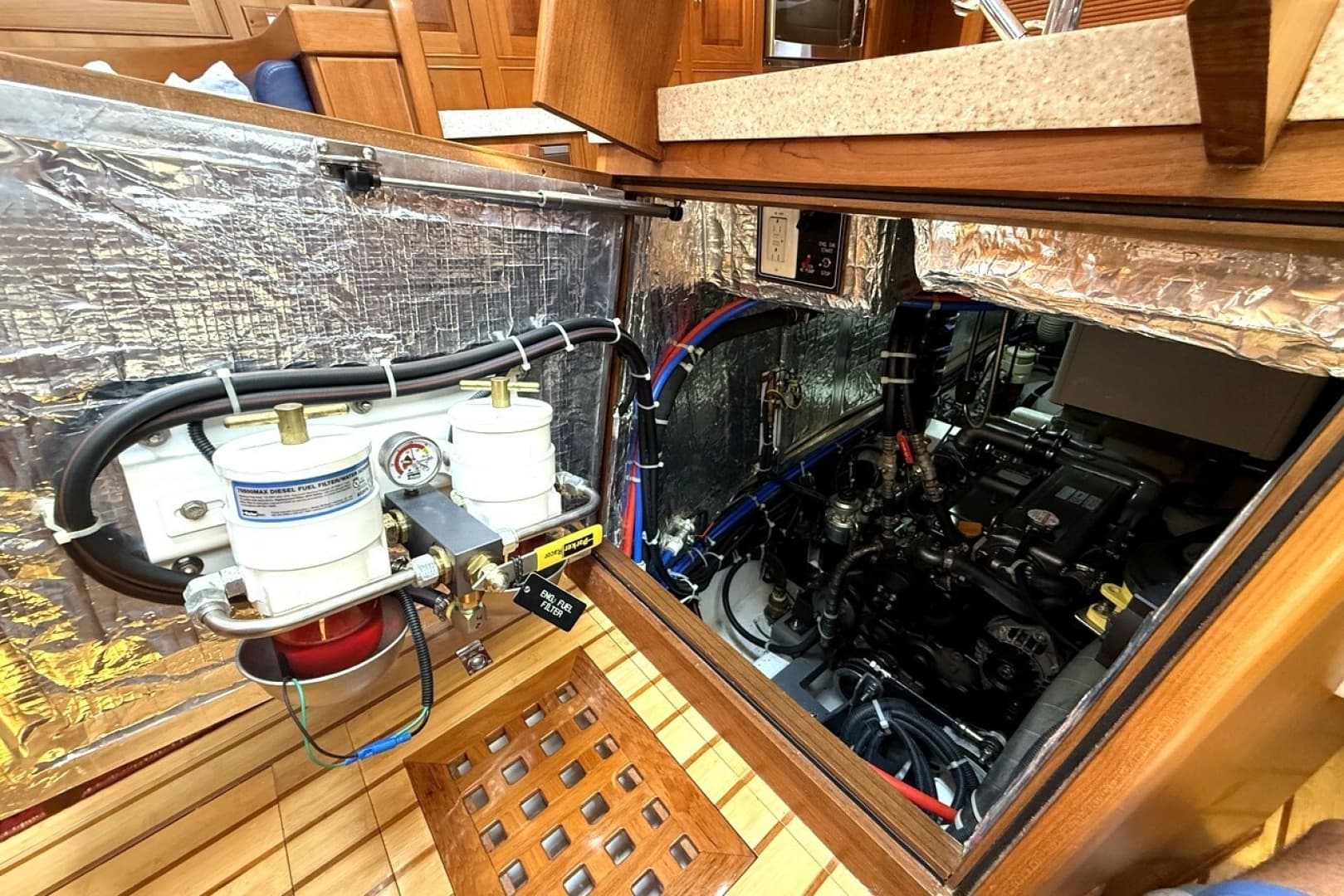 2016 Hylas 56
