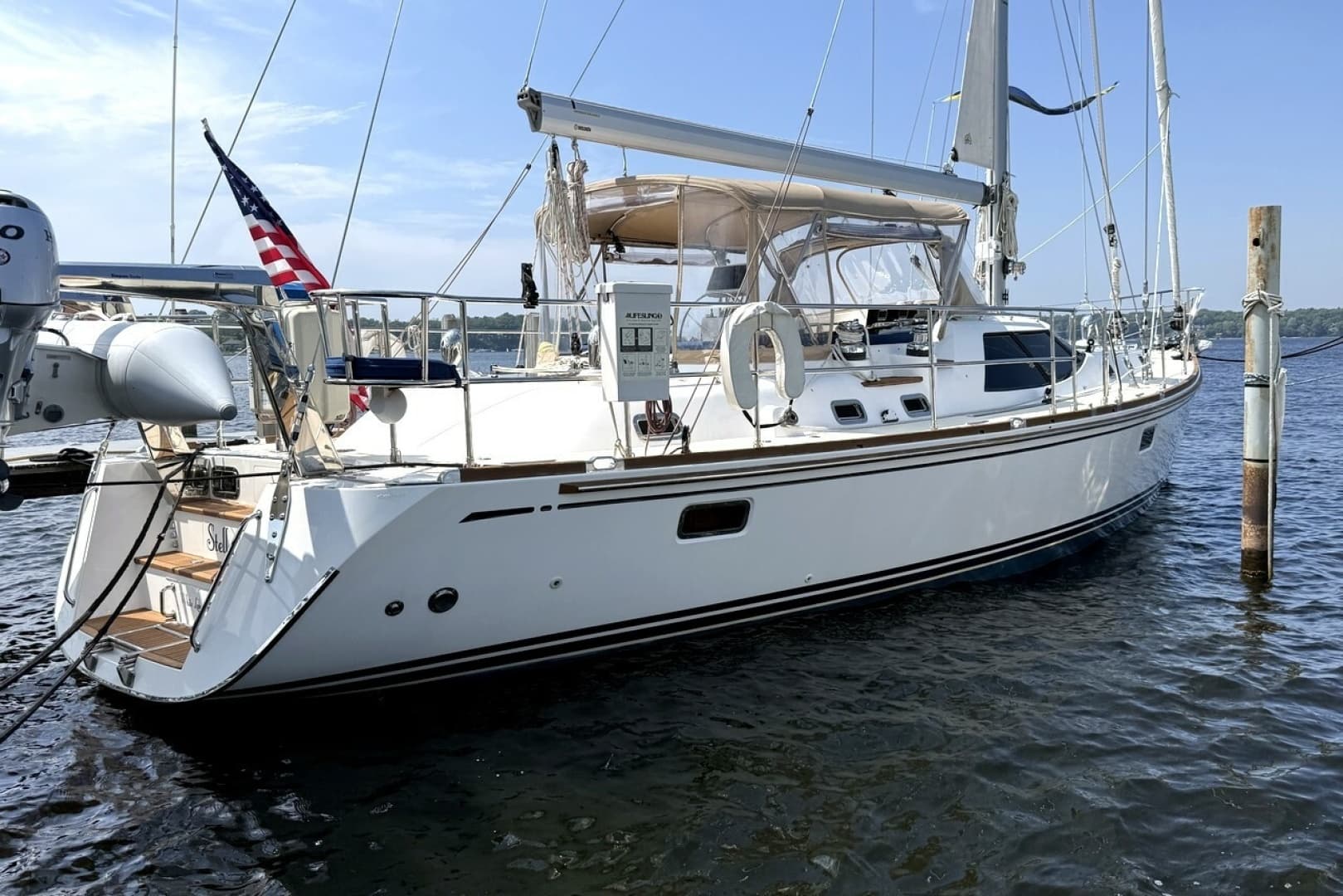 2016 Hylas 56
