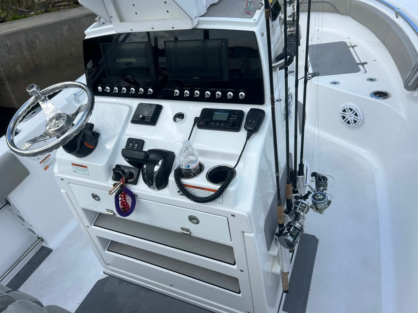 2021 Sportsman Open 212 Center Console