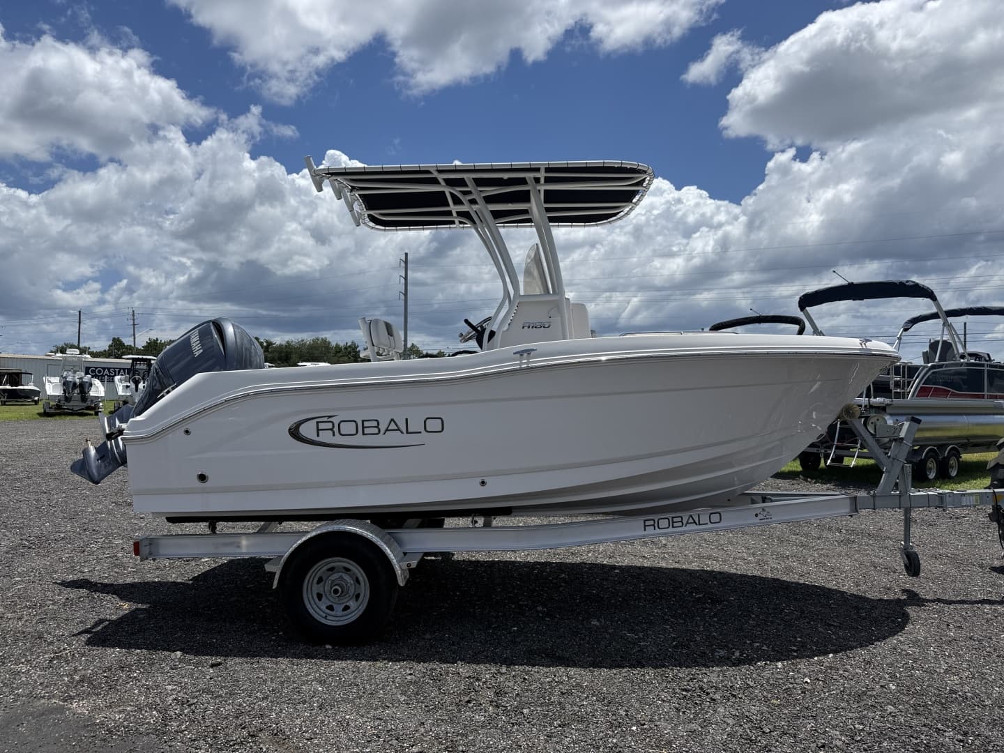 2024 Robalo R180