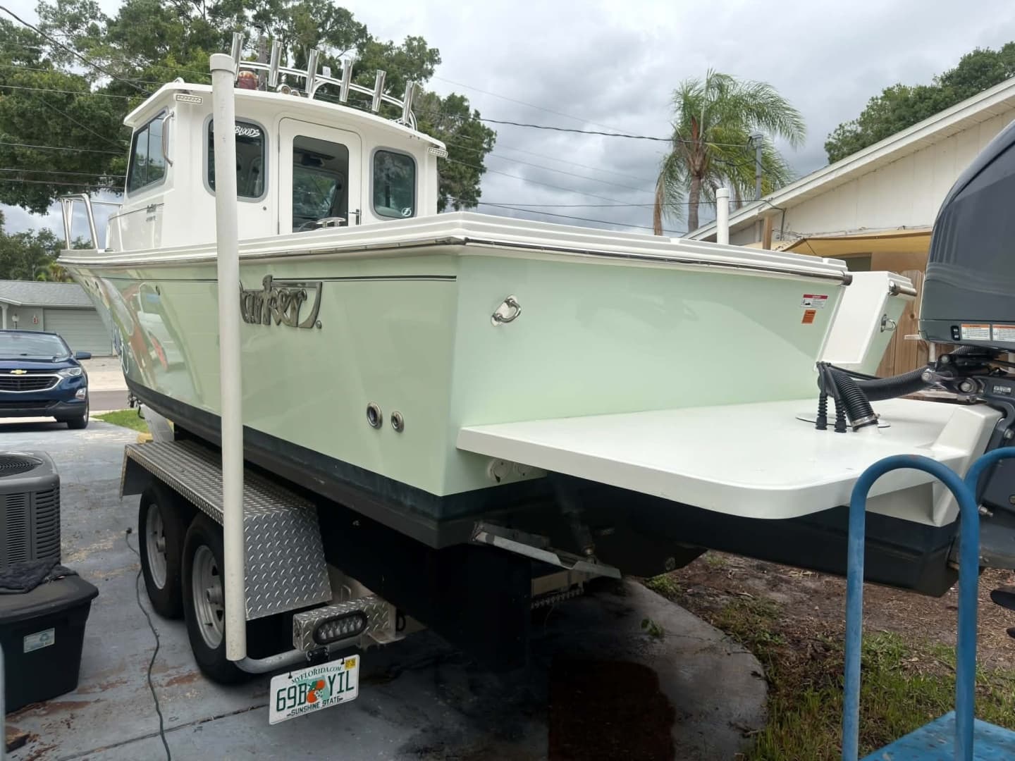 2022 Parker 2320 SC (Sport Cabin)