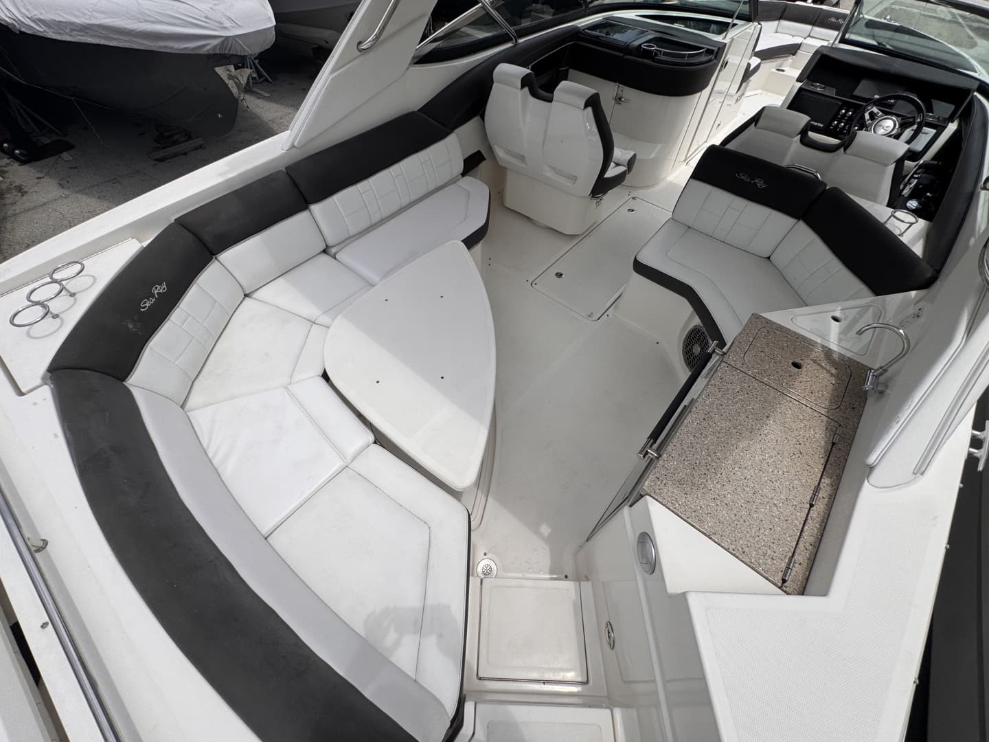 2016 Sea Ray 350 SLX