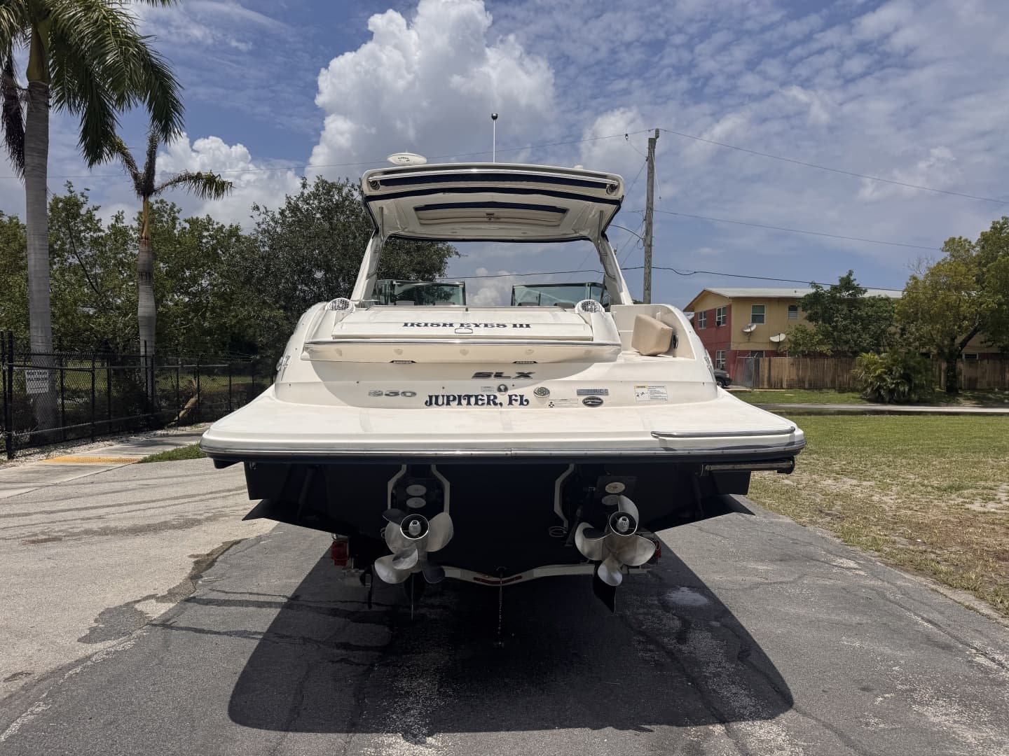 2016 Sea Ray 350 SLX