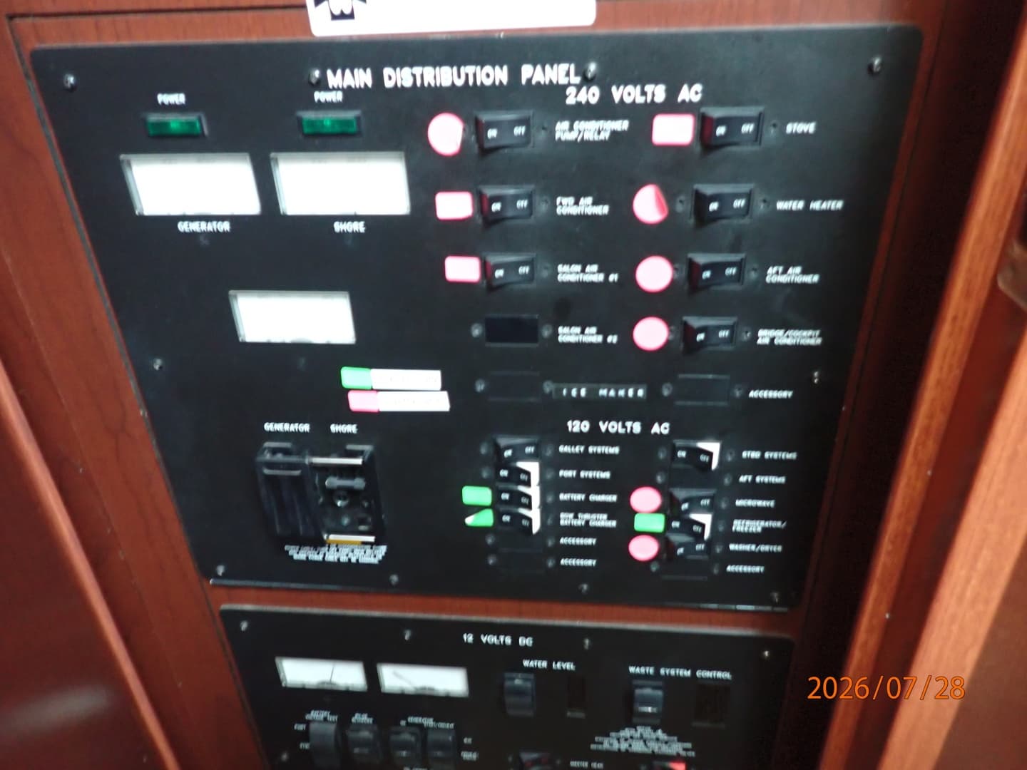 40' Sea Ray electrical panel1