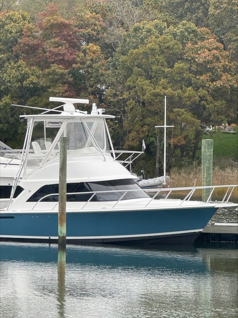 2021 Bertram 35 Flybridge