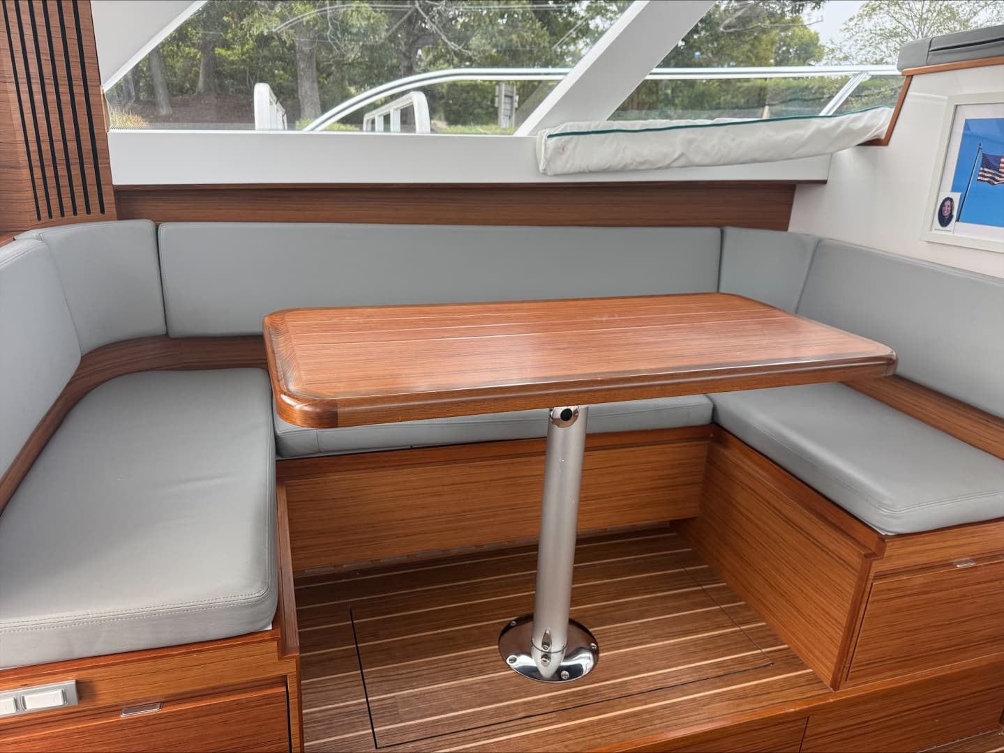 2021 Bertram 35 Flybridge
